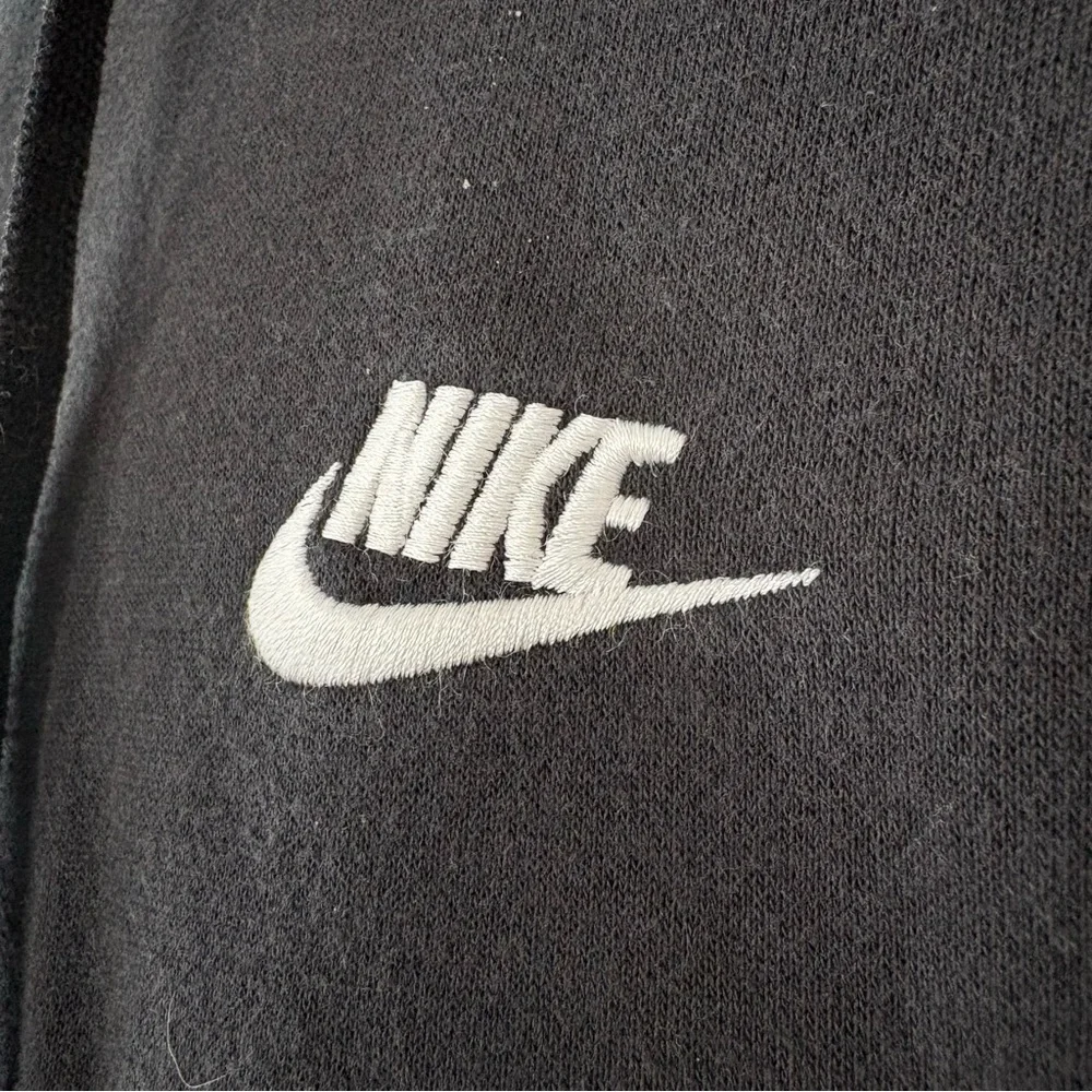 Nike Black Fleece Swoosh Logo Hoodie Women’s Sz XS Athleisure Streetwear Hoodie